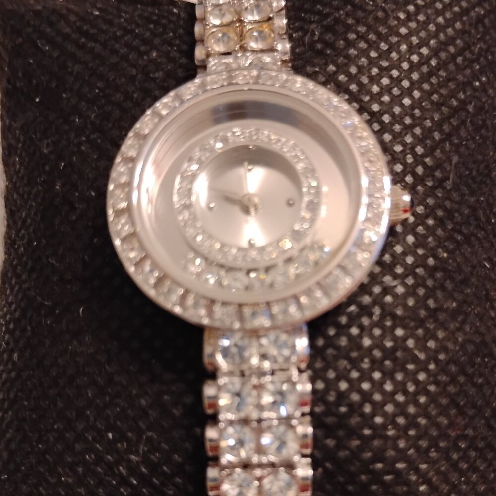 Nolan Miller Women's Quartz Watch
